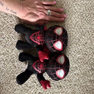 Marvel Black and Red Spider Hero Plush Duo